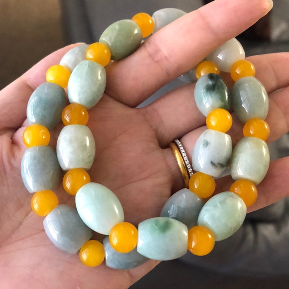 natural jadeite jade bracelet - Picture 4 of 5